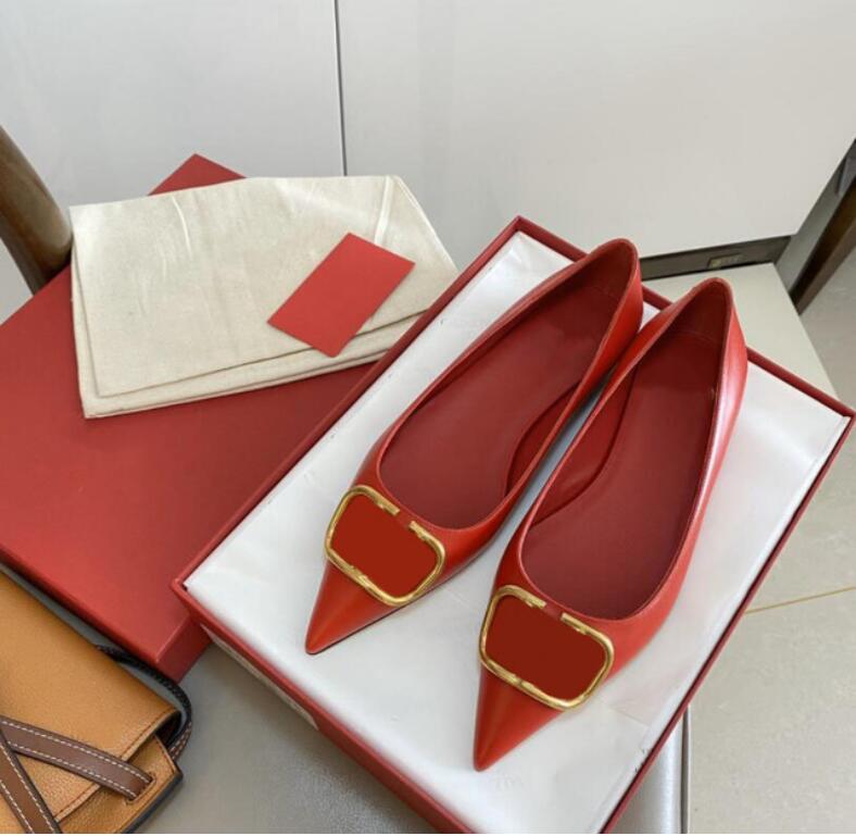 2020 new pointed toe mid-heel V-shaped metal buckle single shoes stiletto black leather hollow sexy sandals women
2020 new pointed toe mid-heel V-shaped metal buckle single shoes stiletto black leather hollow sexy sandals women