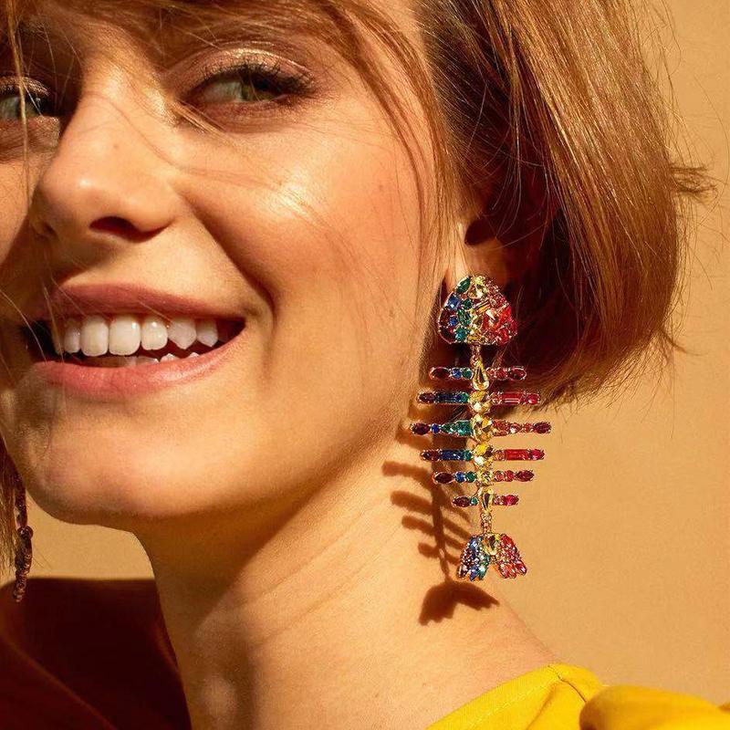 Novelty Hyperbole Fish Shape Fashion Women Earrings Rhinestone Jewelry Accessories Club Party Long Drop Earring For Women
Novelty Hyperbole Fish Shape Fashion Women Earrings Rhinestone Jewelry Accessories Club Party Long Drop Earring For Women