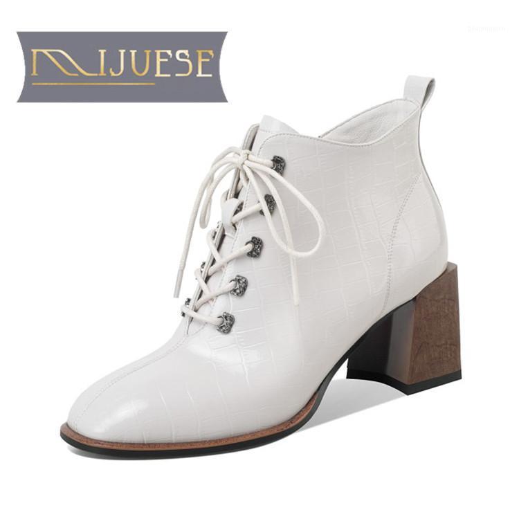 MLJUESE 2021 women Ankle boots Cow leather Winter short plush Square Toe Zipper High heels female boots size 391, Beige
MLJUESE 2021 women Ankle boots Cow leather Winter short plush Square Toe Zipper High heels female boots size 391, Beige