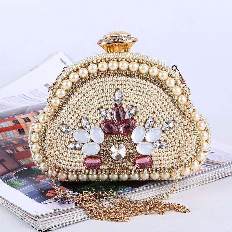 Gold Silver Color Luxury Crystal Imitation Pearl Women Evening Bags 2020 Fashion Metal Chain Shoulder Handbag Clutches Purses1
Gold Silver Color Luxury Crystal Imitation Pearl Women Evening Bags 2020 Fashion Metal Chain Shoulder Handbag Clutches Purses1
