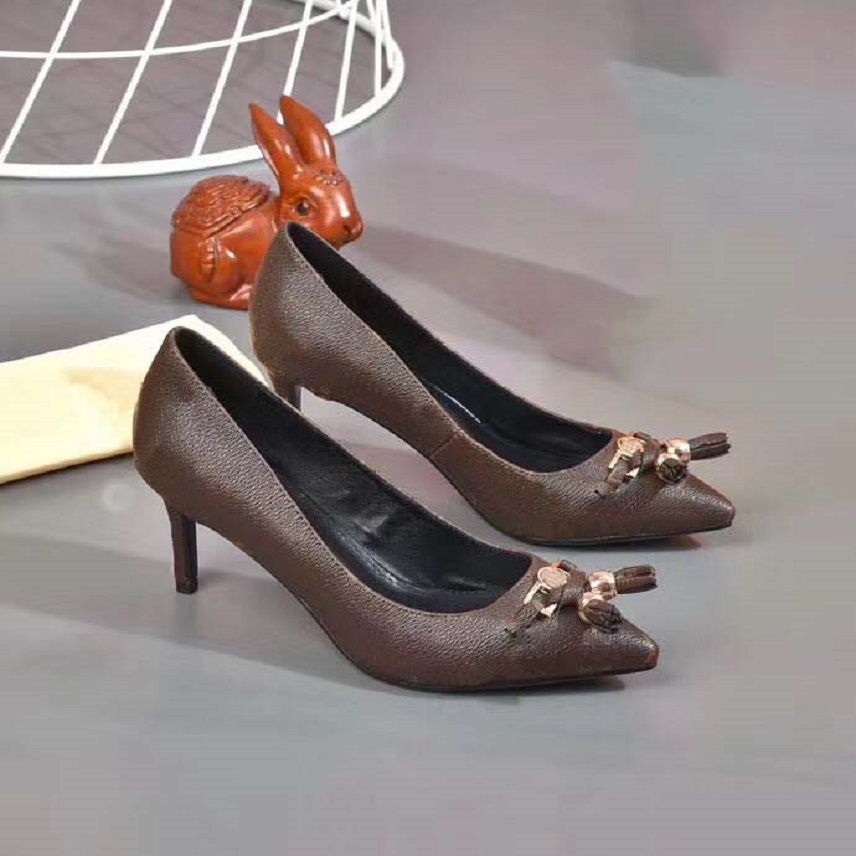 Classics Women shoes Sandals fashion Beach Thick bottom Dress Shoes Alphabet lady Sandals Leather High heel shoes slides shoe02 PL03, #16
Classics Women shoes Sandals fashion Beach Thick bottom Dress Shoes Alphabet lady Sandals Leather High heel shoes slides shoe02 PL03, #16
