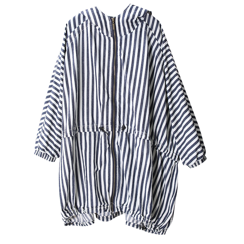 [EWQ] Autumn New Pattern Office Lady Style Full Sleeve Loose Vertical Striped Pattern Drawstring Hooded Collar Coat LJ201128