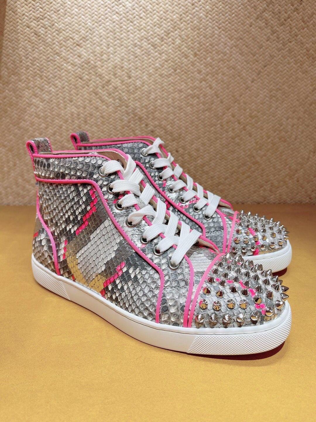 Luxurious High Top Leather Red Bottom Shoes For Men,Women Outdoor Sports Wholesale Casual Walking Sneakers Bridal Wedding Party Dress, Black
Luxurious High Top Leather Red Bottom Shoes For Men,Women Outdoor Sports Wholesale Casual Walking Sneakers Bridal Wedding Party Dress, Black