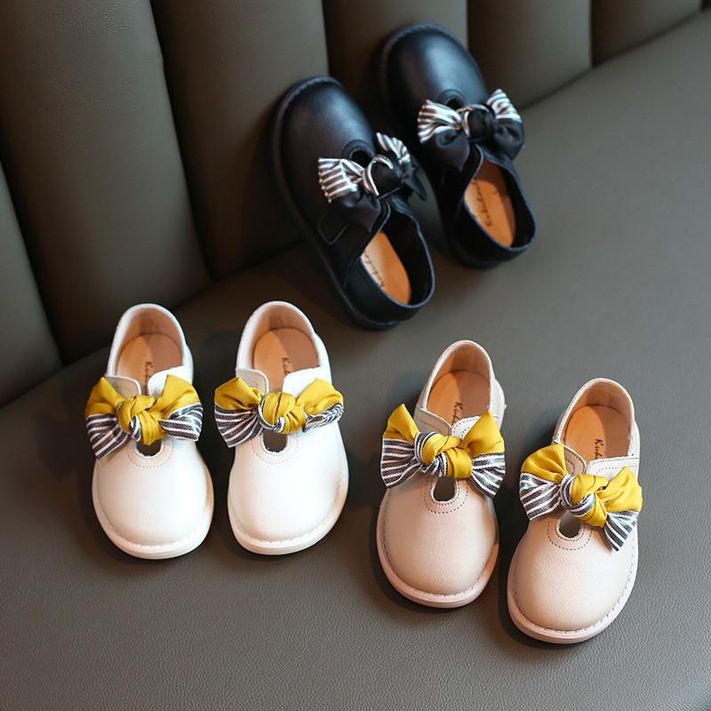 New Girls Leather Shoes Big Bowknot Princess Shoes Genuine Leather Kids Flat Children School Chaussure Enfant Fille, Black
New Girls Leather Shoes Big Bowknot Princess Shoes Genuine Leather Kids Flat Children School Chaussure Enfant Fille, Black