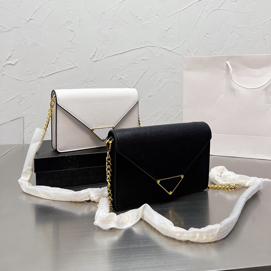 3A+luxurys bag women's crossbody chain shoulderbag organza bag envelope bag solid color shoulder women leather cross grain with box high quality, No bag
3A+luxurys bag women's crossbody chain shoulderbag organza bag envelope bag solid color shoulder women leather cross grain with box high quality, No bag