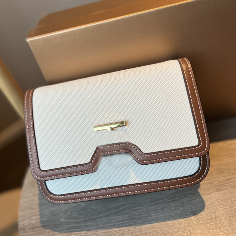 Two-tone Letter Chains Shoulder Flap Bag Ladies Small Sqaure Messenger Bags Leather Crossbody Pouch Muti-color Women Clutch Solid Color Letters Purse Gift, Brown
Two-tone Letter Chains Shoulder Flap Bag Ladies Small Sqaure Messenger Bags Leather Crossbody Pouch Muti-color Women Clutch Solid Color Letters Purse Gift, Brown