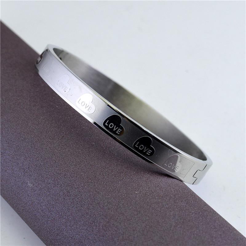 Fashion Gold Color Stainless Steel Bracelet For Women Jewelry Female Gift Pulseras Mujer Wholesale Love Heart Bangles Men Bijoux
Fashion Gold Color Stainless Steel Bracelet For Women Jewelry Female Gift Pulseras Mujer Wholesale Love Heart Bangles Men Bijoux