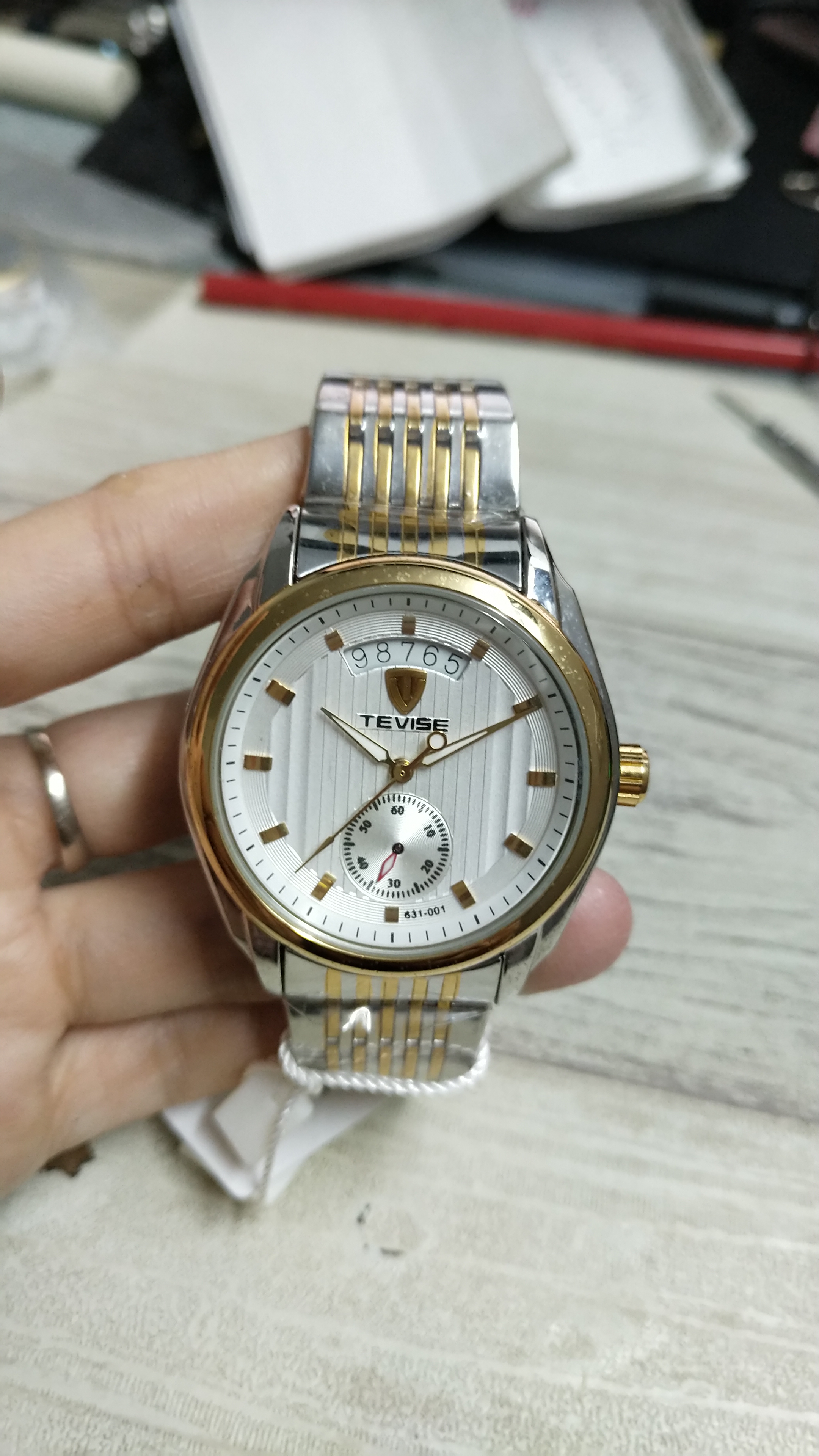 New arrivals Men's watch Automatic mechanical Watch wrist watch Metal band t01