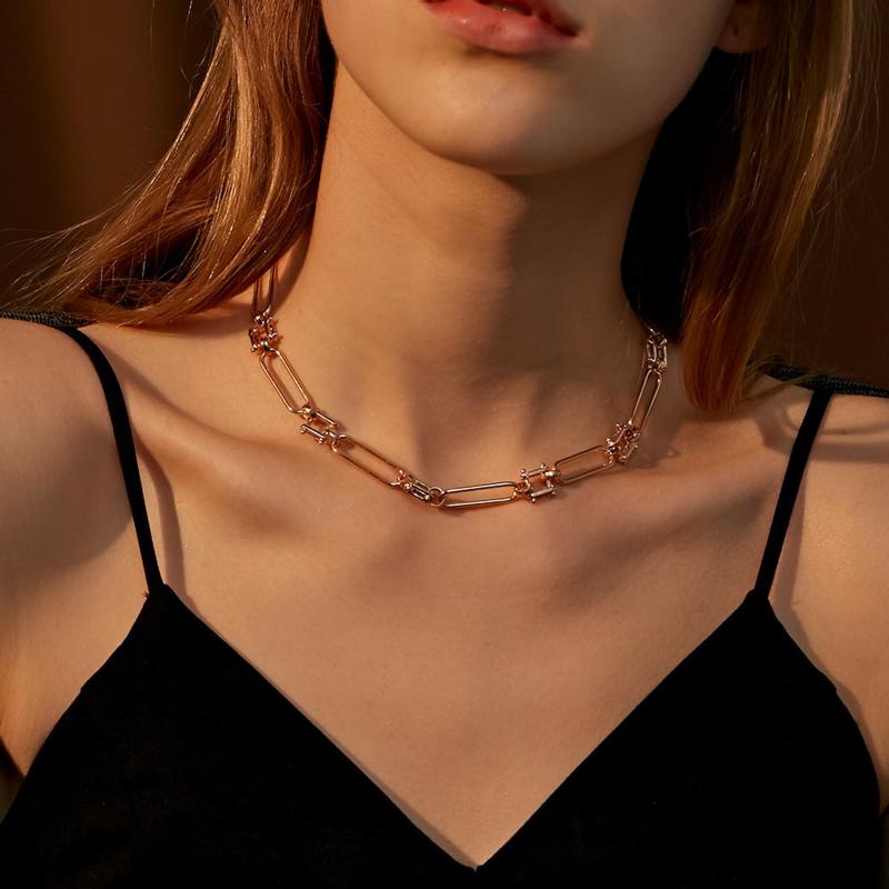 Women's Sexy Style Hip Hop Retro Well Clavicle Necklace Thick Chain Necklace Necklaces Women/Girl Gold Color
Women's Sexy Style Hip Hop Retro Well Clavicle Necklace Thick Chain Necklace Necklaces Women/Girl Gold Color