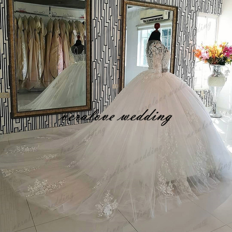 Chic Princess Ball Gown Wedding Dress Robe De Mariee 2021 Sheer Long Sleeves Lace Appliques Bridal Gowns Bead Sash