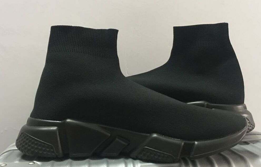 Hot Sell 2021 Women Men Sock Walking Shoes Black White Red Speed Trainer Sports Sneakers Top Ankle Boots mens 36-45
Hot Sell 2021 Women Men Sock Walking Shoes Black White Red Speed Trainer Sports Sneakers Top Ankle Boots mens 36-45