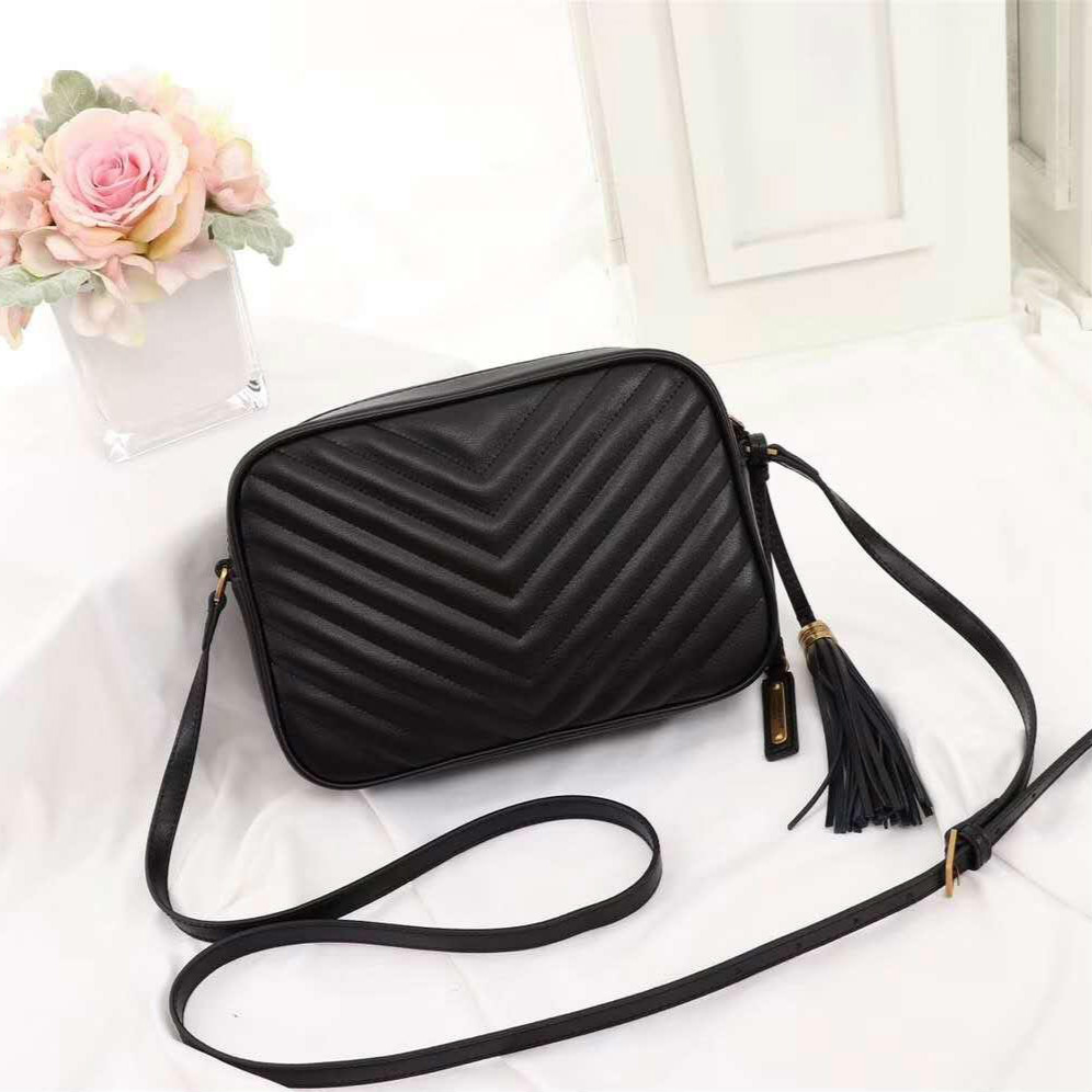 designer luxurys fashion shoulder bags 2021 high quality women Genuine Leather Tassels handbags purses messenger crossbody bag, Black
designer luxurys fashion shoulder bags 2021 high quality women Genuine Leather Tassels handbags purses messenger crossbody bag, Black