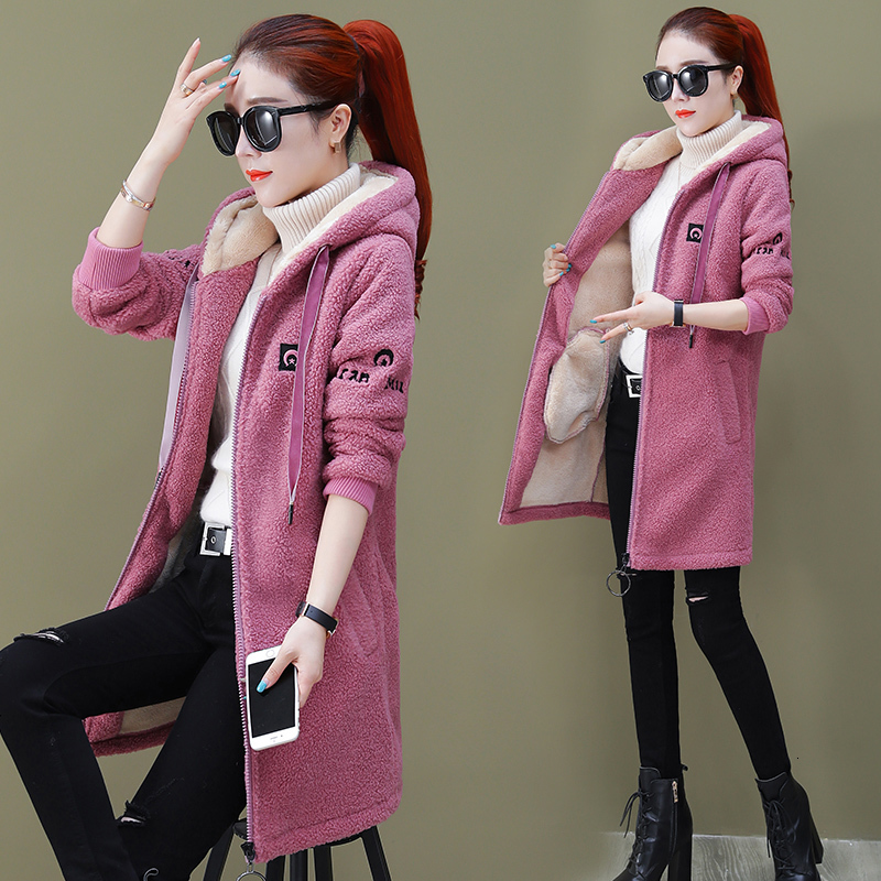 Winter New Lamb Hot Fleece Coat of Wool Blends Faux Fur Women's Jacket Casual Zipper with Hooded Lamb's Outerwear Plus Size R311 Csws, Purple powder.
Winter New Lamb Hot Fleece Coat of Wool Blends Faux Fur Women's Jacket Casual Zipper with Hooded Lamb's Outerwear Plus Size R311 Csws, Purple powder.