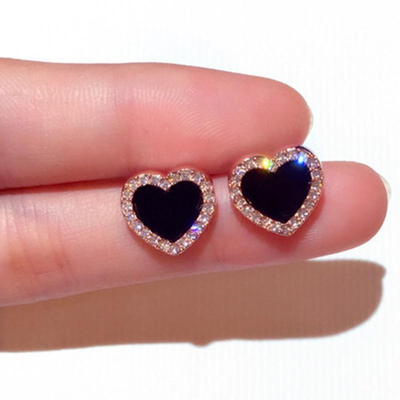 Black Acrylic CZ Zircon Crystal Heart Stud Earrings Rose Gold Color Romatic Love Stud Earrings Women Jewelry
Black Acrylic CZ Zircon Crystal Heart Stud Earrings Rose Gold Color Romatic Love Stud Earrings Women Jewelry