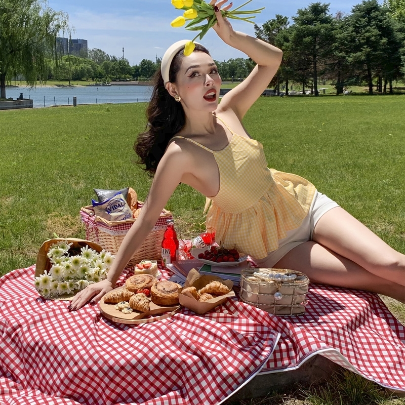 2021 New Cute Frenchman Portrait Miss Suspender Casual Chess Tartan Yellow Lemon Camis Tanque Streetwear Women Topo TFH6
2021 New Cute Frenchman Portrait Miss Suspender Casual Chess Tartan Yellow Lemon Camis Tanque Streetwear Women Topo TFH6