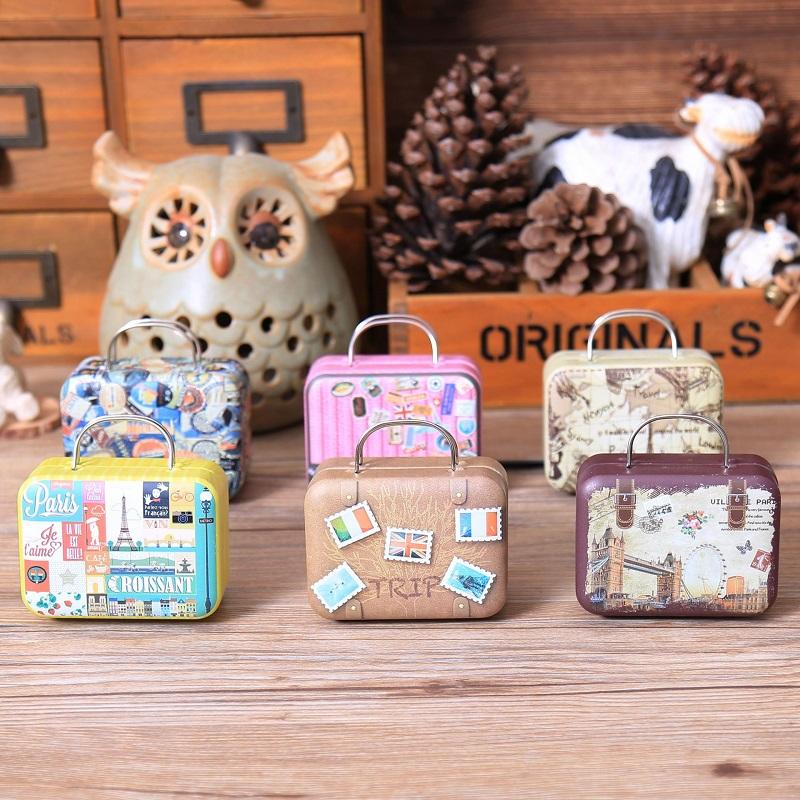 256pcs Continental Mini Tin Box Retro Suitcase Handbag Small Rectangular Candy Box Small Tin Container wa3473
256pcs Continental Mini Tin Box Retro Suitcase Handbag Small Rectangular Candy Box Small Tin Container wa3473
