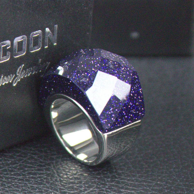 LYCOON quality fashion luxury purple sparkling jewelry women ring stainless steel shiny polish crystal cut rings for party
LYCOON quality fashion luxury purple sparkling jewelry women ring stainless steel shiny polish crystal cut rings for party