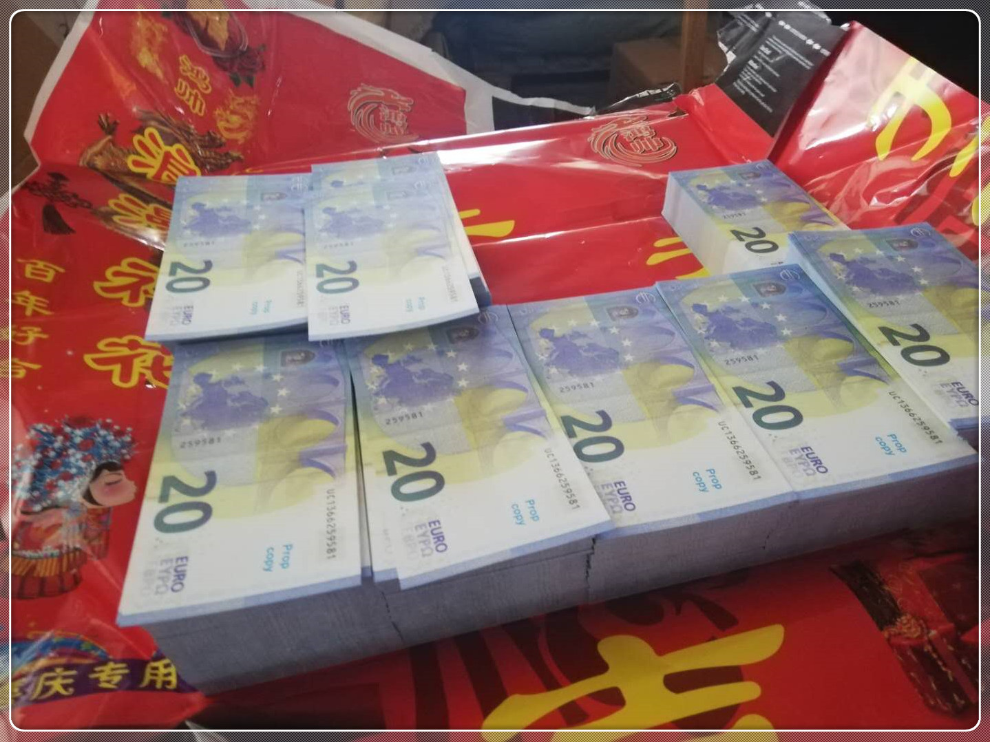 Hot Prop Copy Euro 20 Banknote MV shooting Prop Toy Counterfeit Bar Atmosphere Stage Party Counterfeit LE20-47
Hot Prop Copy Euro 20 Banknote MV shooting Prop Toy Counterfeit Bar Atmosphere Stage Party Counterfeit LE20-47