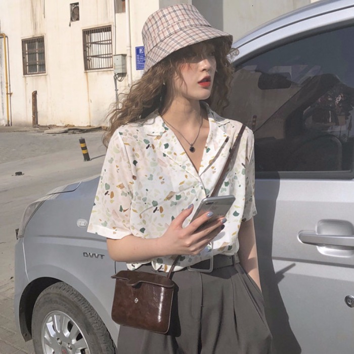 2021 New summer soft short-sleeved floral elegance long-sleeves women's small foreign style shirt fashion let all-match top 440A, Green
2021 New summer soft short-sleeved floral elegance long-sleeves women's small foreign style shirt fashion let all-match top 440A, Green