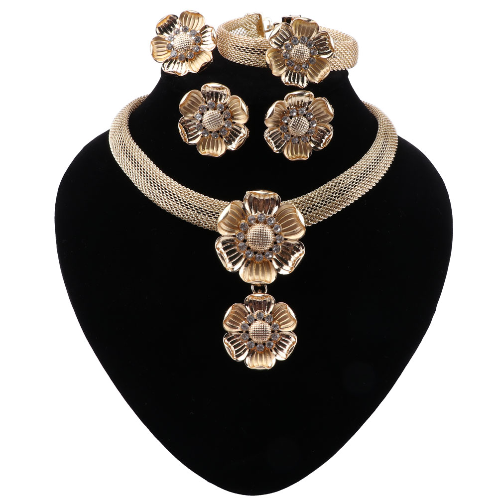 African Bridal Dubai Jewelry Sets for Women Charm Indian Necklace Bracelet Ring Earrings Nigeria Wedding Jewelry Set, Slivery;golden
African Bridal Dubai Jewelry Sets for Women Charm Indian Necklace Bracelet Ring Earrings Nigeria Wedding Jewelry Set, Slivery;golden