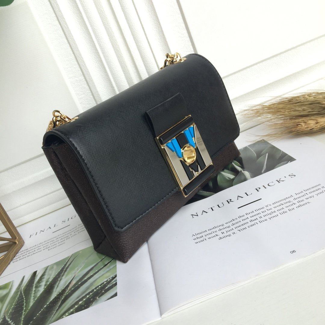classic wallet handbag ladies fashion bag Love clutch bag soft leather shoulderbag fold messenger bag crossbodybag with box wholesale M44916, Red
classic wallet handbag ladies fashion bag Love clutch bag soft leather shoulderbag fold messenger bag crossbodybag with box wholesale M44916, Red