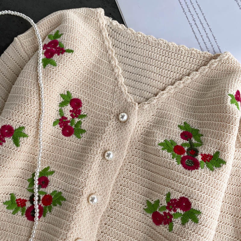 Gagaok Women Knitted Sweet Fashion Sweater Spring Autumn New V-Neck Full Short Embroidery Floral Slim Wild Female Cardigans 201017