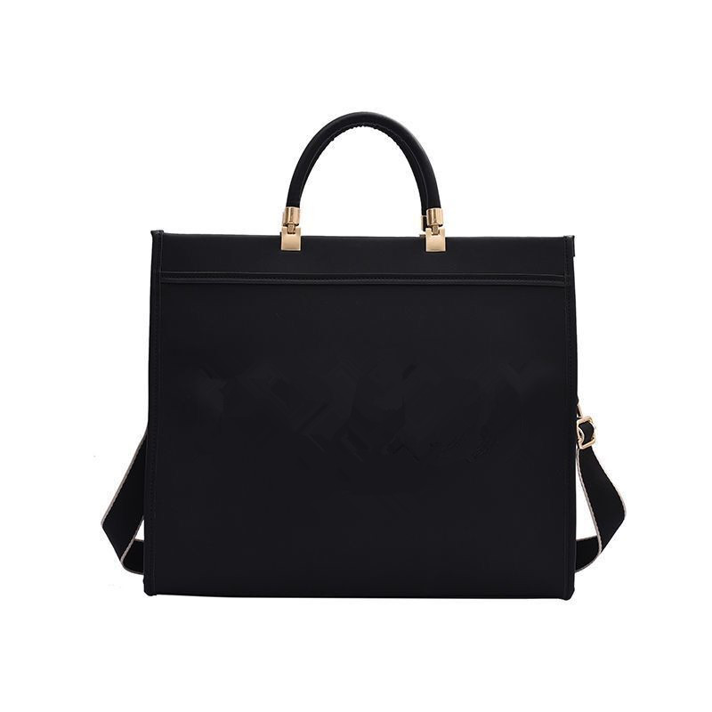 Retro Classic Wallet Shoulder Crossbody Chain Bag Totes Round Coin Purse Handbag Fanny Tote Mini 3-piece Suit Wallets Backpack 2021 Women Lu, Red;black
Retro Classic Wallet Shoulder Crossbody Chain Bag Totes Round Coin Purse Handbag Fanny Tote Mini 3-piece Suit Wallets Backpack 2021 Women Lu, Red;black