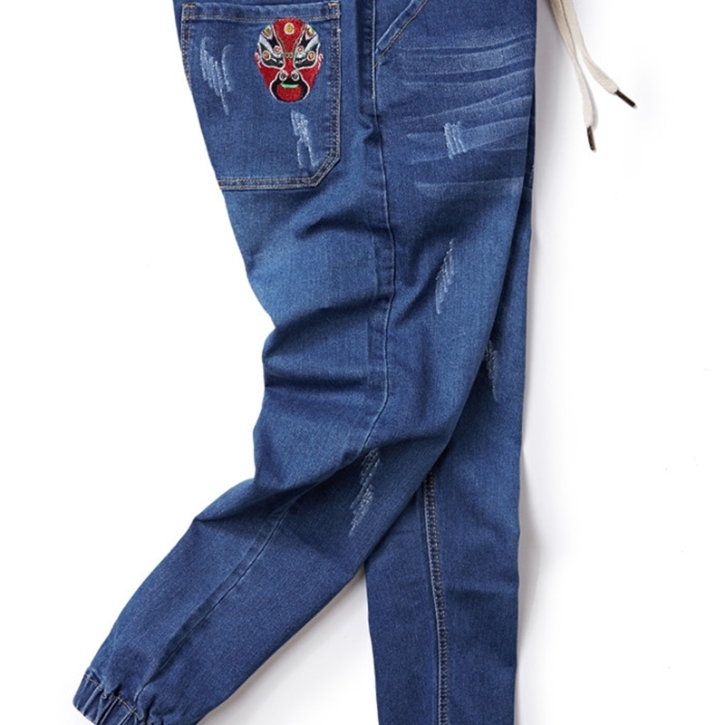 Men Peking Opera Mask Embroidered Elastic Waist Drawstring Jeans Fashion Male Denim Trousers Plus Size 5XL 6XL 7XL 8XL 201128
