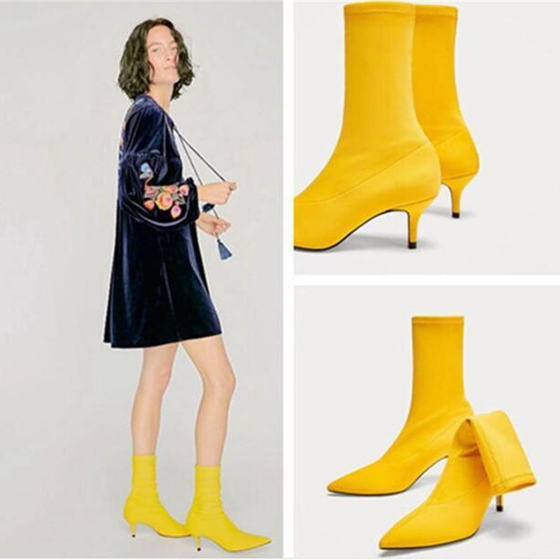 Women Shoes Ankle Boots 2020 Fall Winter New Pointed Stiletto 6.5cm High Heel Short Tube Female Yellow Booties, Black
Women Shoes Ankle Boots 2020 Fall Winter New Pointed Stiletto 6.5cm High Heel Short Tube Female Yellow Booties, Black