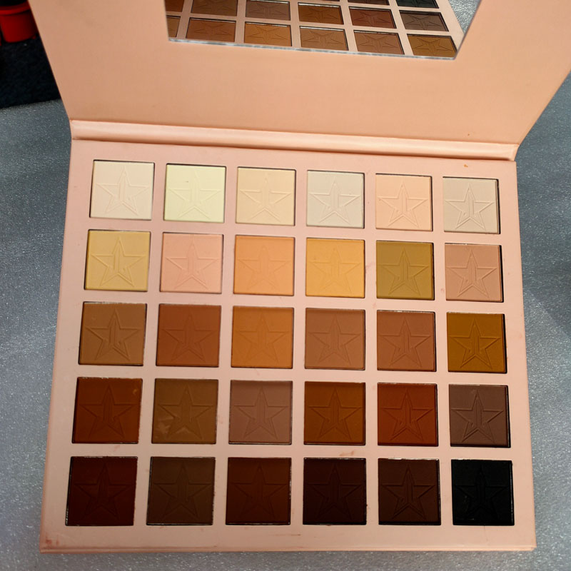 Newest Five Star 30 color eyeshadow palette Makeup 30 color eyeshadow palette Shimmer Matte high quality
Newest Five Star 30 color eyeshadow palette Makeup 30 color eyeshadow palette Shimmer Matte high quality