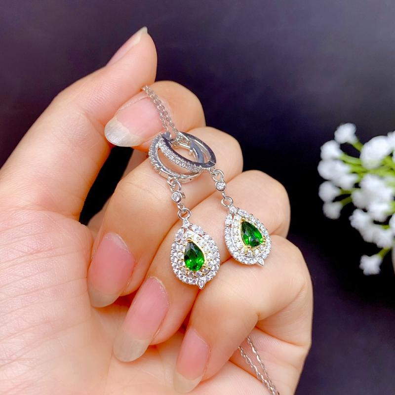 hilovem 925 sterling silver Natural green diopside stud earrings fine Jewelry trendy wedding wholesale gift 4*6mm be04068556agt
hilovem 925 sterling silver Natural green diopside stud earrings fine Jewelry trendy wedding wholesale gift 4*6mm be04068556agt