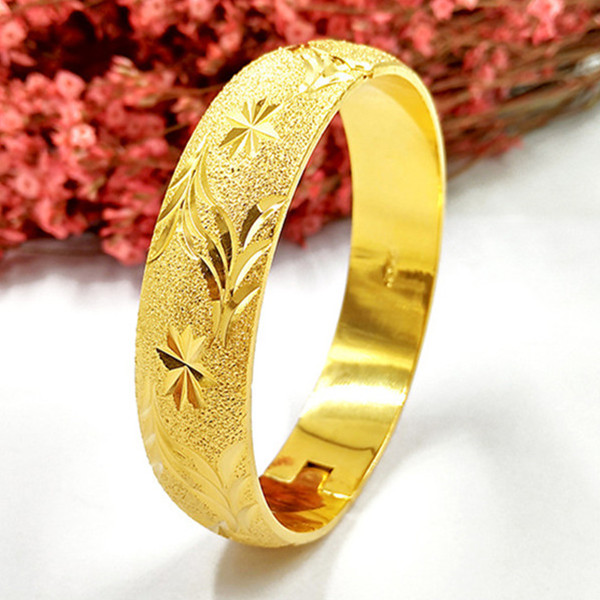 12mm Thick Openable Bangle Yellow Gold Filled Pretty Womens Carved Bracelet Diameter 64mm(2.5 inches
12mm Thick Openable Bangle Yellow Gold Filled Pretty Womens Carved Bracelet Diameter 64mm(2.5 inches