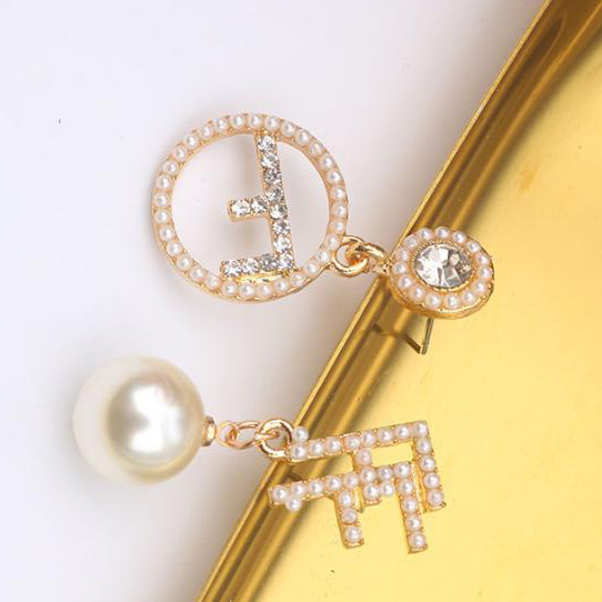 19color 18K Gold Plated Copper Women Double Letters Stud Long Dangle Earrings Luxury Design Small Sweet Wind 925 Silver Rhinestone Pearl Party Wedding Jewerry
19color 18K Gold Plated Copper Women Double Letters Stud Long Dangle Earrings Luxury Design Small Sweet Wind 925 Silver Rhinestone Pearl Party Wedding Jewerry