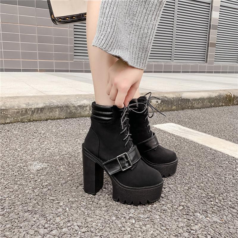 YMECHIC Autumn 2020 Lace Up Black Punk Gothic Platform Boots Block High Heels Female Shoes Buckle Strap Goth Womens Ankle Boots
YMECHIC Autumn 2020 Lace Up Black Punk Gothic Platform Boots Block High Heels Female Shoes Buckle Strap Goth Womens Ankle Boots