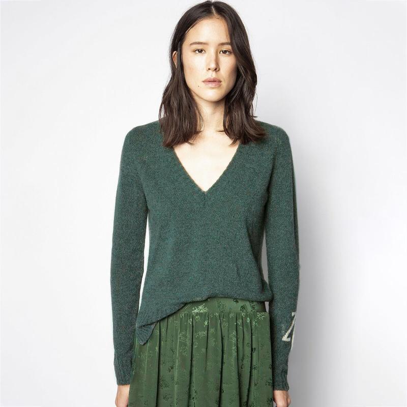 Letter Solid Cashmere Sweater Women Long Sleeve V Neck Simple Pullover Autumn Winter Casual Vintage Knitted Sweaters Tops 2020, Gray
Letter Solid Cashmere Sweater Women Long Sleeve V Neck Simple Pullover Autumn Winter Casual Vintage Knitted Sweaters Tops 2020, Gray