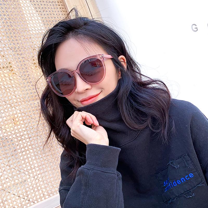 Sunglasses Retro Classic Women Round Shape Feminino Fashion Sunglaasses Brand Designer Price Girl
Sunglasses Retro Classic Women Round Shape Feminino Fashion Sunglaasses Brand Designer Price Girl