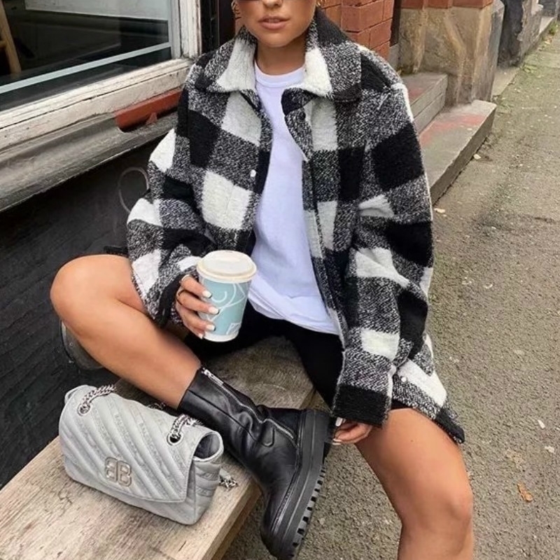 Winter Checked Women Jacket Turn Down Overcoat Warm Plaid Long Coat Oversize Thick Woolen Blends Female Streetwear G1912 201103