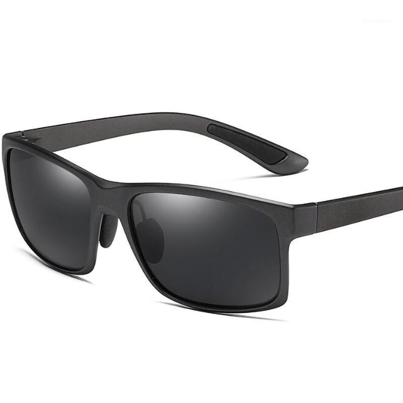 Ggovo Brand Design 2020 New Polarized Sunglasses Men TR90 Frame Driving Shades Vintage Travel Fishing Classic Sun Glasses UV4001
Ggovo Brand Design 2020 New Polarized Sunglasses Men TR90 Frame Driving Shades Vintage Travel Fishing Classic Sun Glasses UV4001