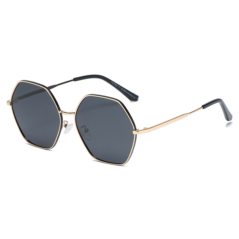 non brand Mens women sunglasses Octagonal metal uv protection lenses sunglasses wholesale free original leather case, cloth, box, accessories,package, White;black
non brand Mens women sunglasses Octagonal metal uv protection lenses sunglasses wholesale free original leather case, cloth, box, accessories,package, White;black