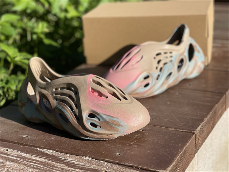 2022Newest Sneaker pantoufle Women Sandals Slipper Shoes Foam Runners MX Sand Grey Outdoor Sneakers Size 3646 Sports With Origina
2022Newest Sneaker pantoufle Women Sandals Slipper Shoes Foam Runners MX Sand Grey Outdoor Sneakers Size 3646 Sports With Origina