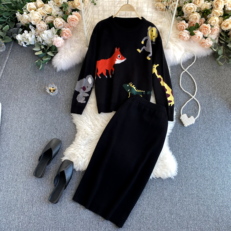 2021 New Female Autumn hot winter mesh set cartoons animal print nightgown high thin skirt two-piece suits CAEC, Black
2021 New Female Autumn hot winter mesh set cartoons animal print nightgown high thin skirt two-piece suits CAEC, Black