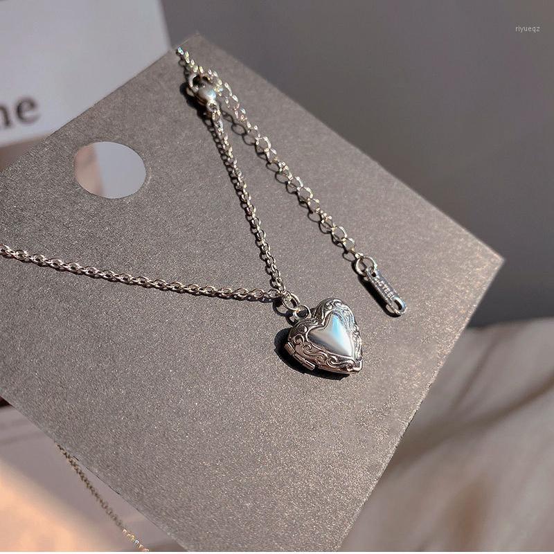 Pendant Necklaces Trendy Romantic Charm Open Design Love Heart Silver Color Women's Korean Style Jewelry Accessories
Pendant Necklaces Trendy Romantic Charm Open Design Love Heart Silver Color Women's Korean Style Jewelry Accessories