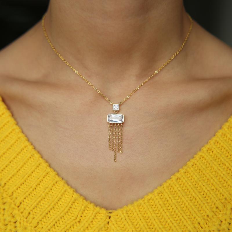 Fashion Bohemia tassel chain pendent elegant women ladie gift big clear Cubic zirconia jewelry cz tassel dangle chocker necklace
Fashion Bohemia tassel chain pendent elegant women ladie gift big clear Cubic zirconia jewelry cz tassel dangle chocker necklace