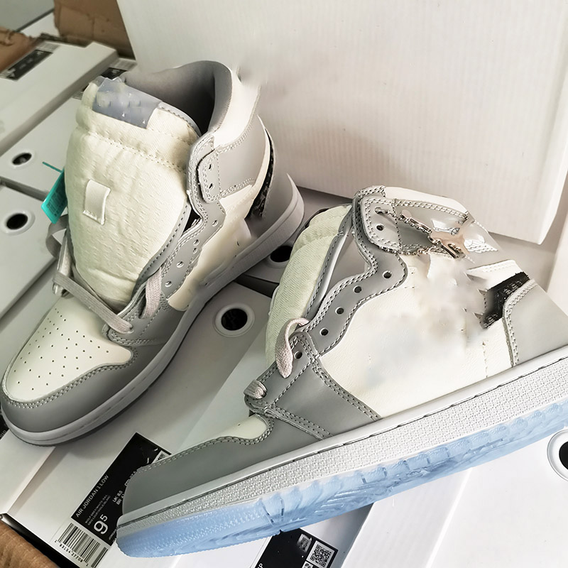 Bowling shoe Officially revealed anniversary collaboration Grey White French fashion style label Kim Jones Sneaker shoes size 36-45
Bowling shoe Officially revealed anniversary collaboration Grey White French fashion style label Kim Jones Sneaker shoes size 36-45