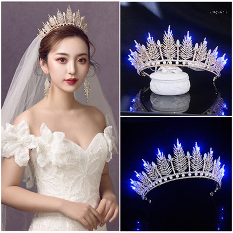Shinning LED Light Wedding Bride Crown Gold Princess Luminous Tiaras And Crowns Crystal Headband Bridal Headpiece Hair Clips & Barrettes, Golden;silver
Shinning LED Light Wedding Bride Crown Gold Princess Luminous Tiaras And Crowns Crystal Headband Bridal Headpiece Hair Clips & Barrettes, Golden;silver