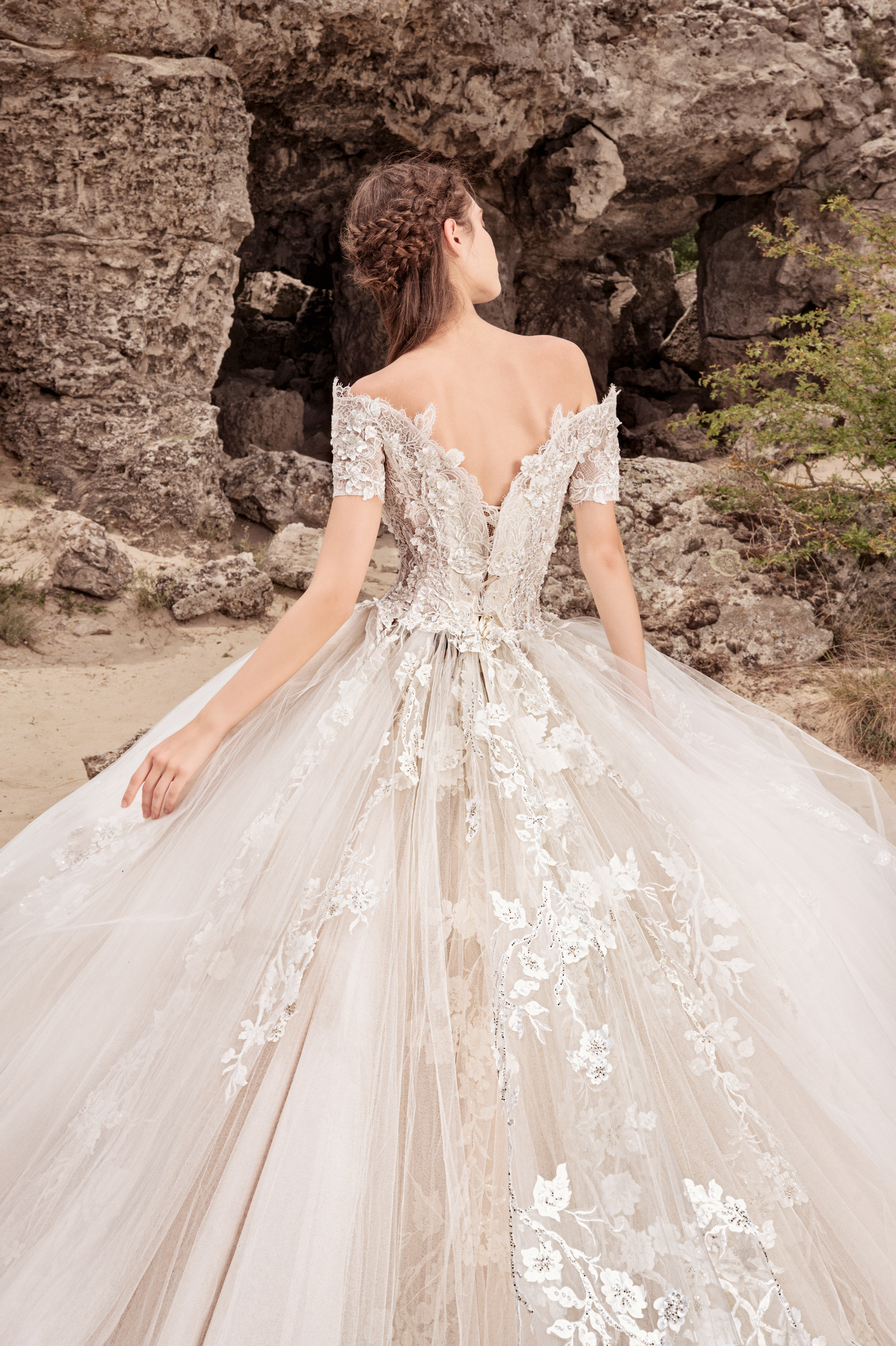 Elegant Dresses 3D Floral Appliques Off Shoulder Bridal Dress Ball Gown Country Wedding Vestidos De Novia