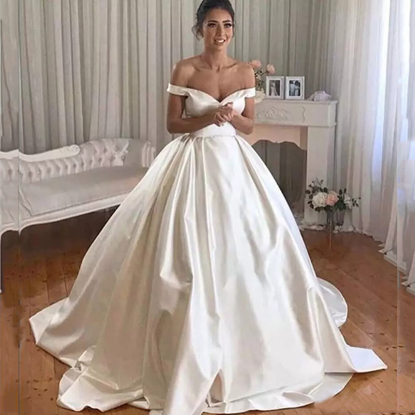 Off Shoulder Satin Ball Gown Wedding Dresses Cap Sleeves Sweep Train Lace Up Back Plus Size Bridal Gowns Vestido De Novia, Red
Off Shoulder Satin Ball Gown Wedding Dresses Cap Sleeves Sweep Train Lace Up Back Plus Size Bridal Gowns Vestido De Novia, Red