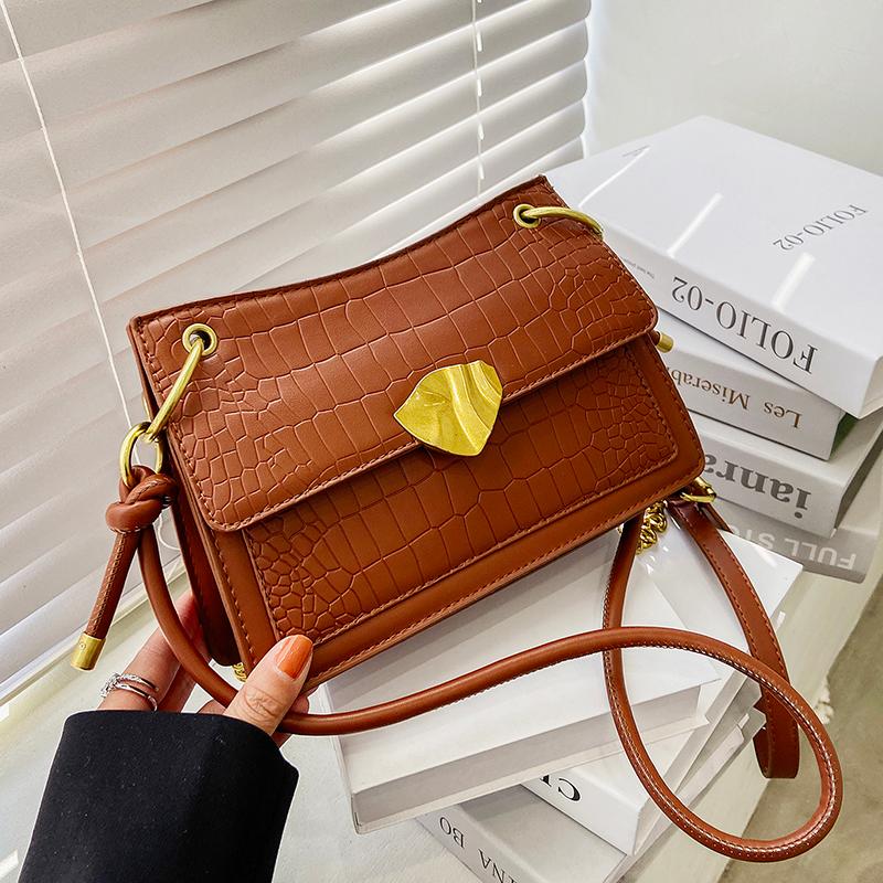 VeryMe Retro Crocodile Pattern Shoulder Bags Small Square Bag Ladies Portable Handbags 2021 New Trendy Casual Clutch Purse bolso, Black
VeryMe Retro Crocodile Pattern Shoulder Bags Small Square Bag Ladies Portable Handbags 2021 New Trendy Casual Clutch Purse bolso, Black