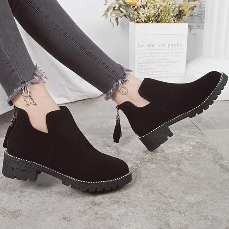 WoMen Suede Ankle Boots Black Flock Round Toe Stitching Ankle Bare Boots For Women Square Heel Winter Casual Short Booties
WoMen Suede Ankle Boots Black Flock Round Toe Stitching Ankle Bare Boots For Women Square Heel Winter Casual Short Booties