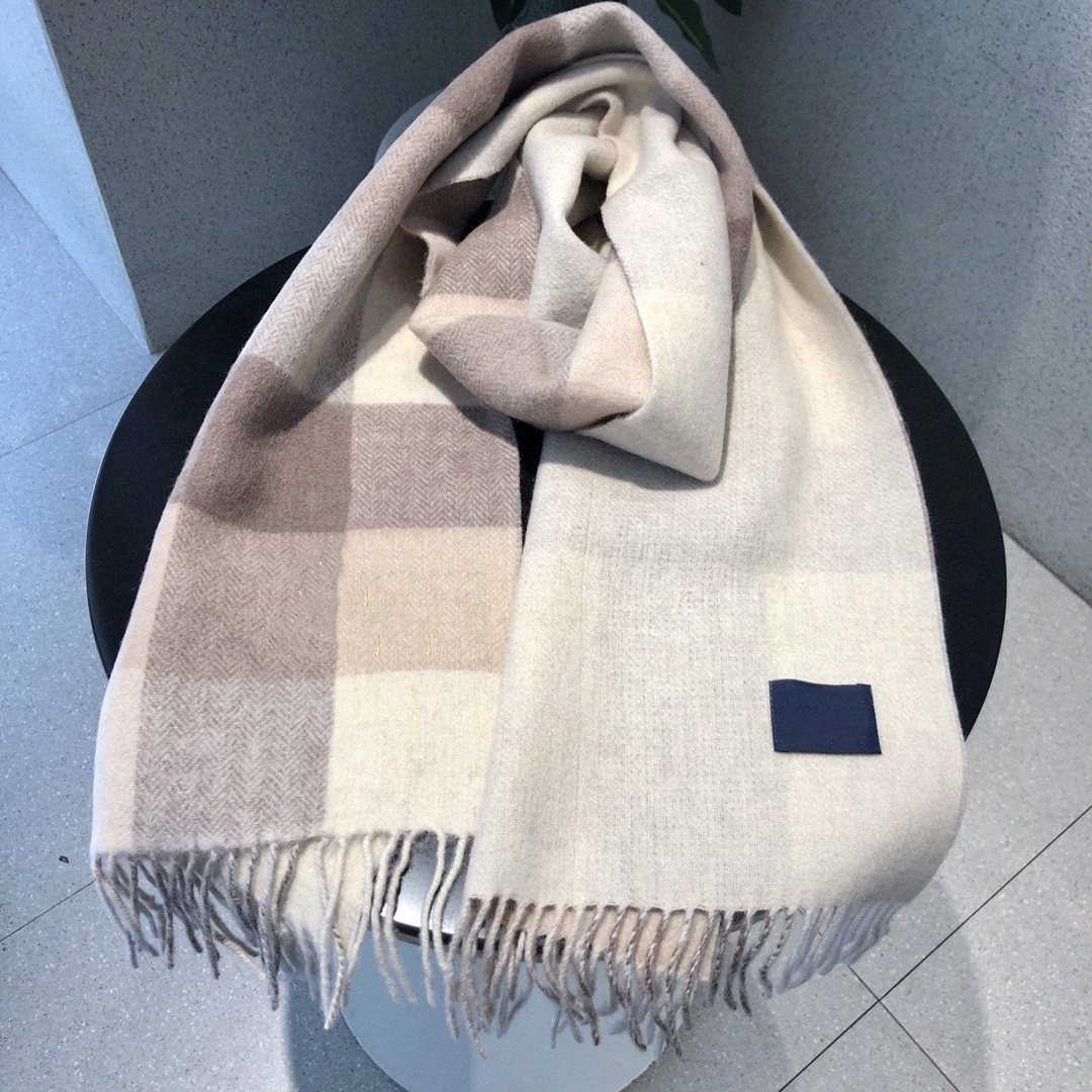 Hot winter cashmere warm soft skin fashion classic scarfs designer mens women monogram echarpe couples wool scarf Damier Geant Wav f74A#
Hot winter cashmere warm soft skin fashion classic scarfs designer mens women monogram echarpe couples wool scarf Damier Geant Wav f74A#
